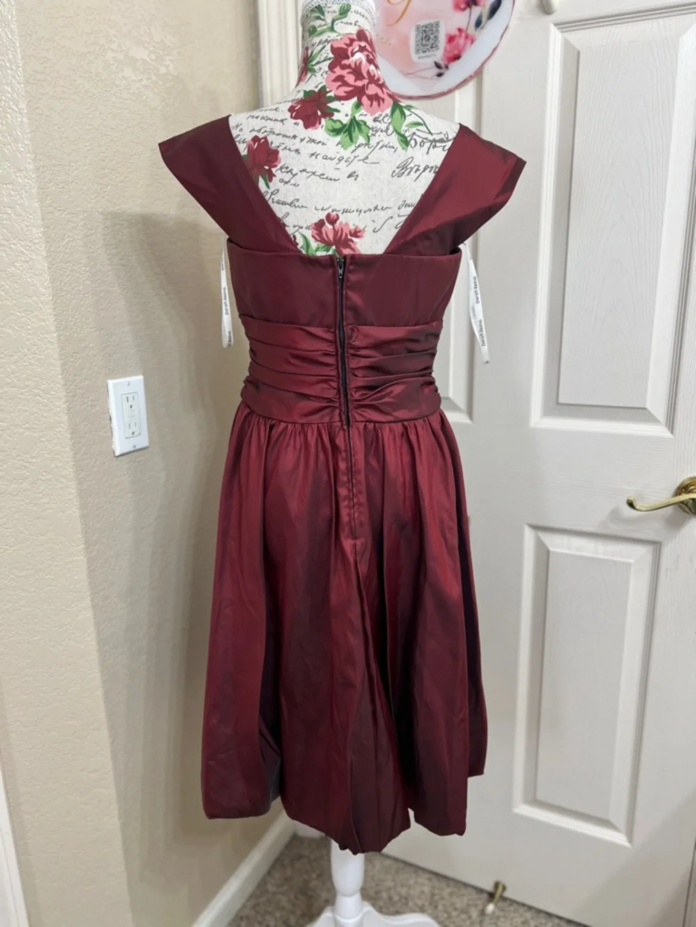 David's Bridal Wine Satin Prom Dress size 10 - Picture 3 of 8